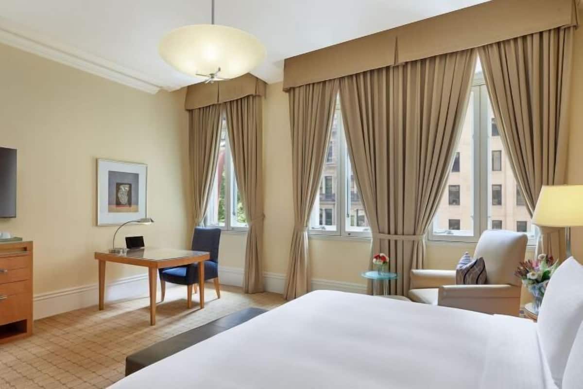 1 bedroom, minibar, in-room safe, desk