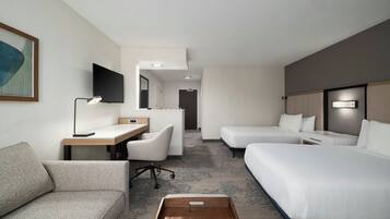 Sengetøy av topp kvalitet, safe på rommet og skrivebord