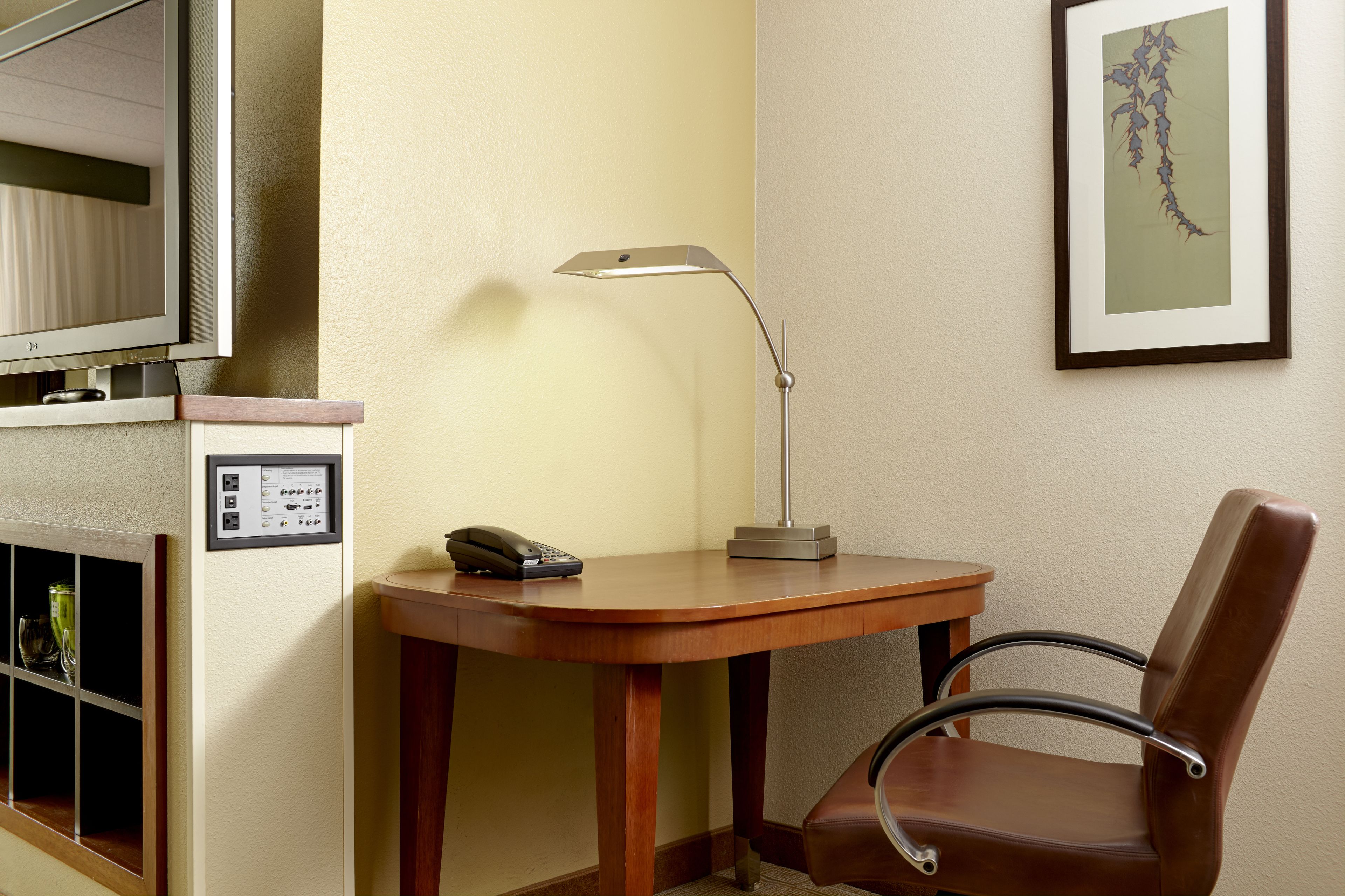 in-room business centre