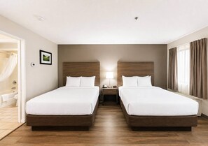 Chambre, 2 grands lits, fumeur (Efficiency)