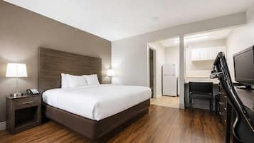 Room, 1 King Bed, Smoking (Efficiency) | In-room safe, desk, iron/ironing board, free cribs/infant beds