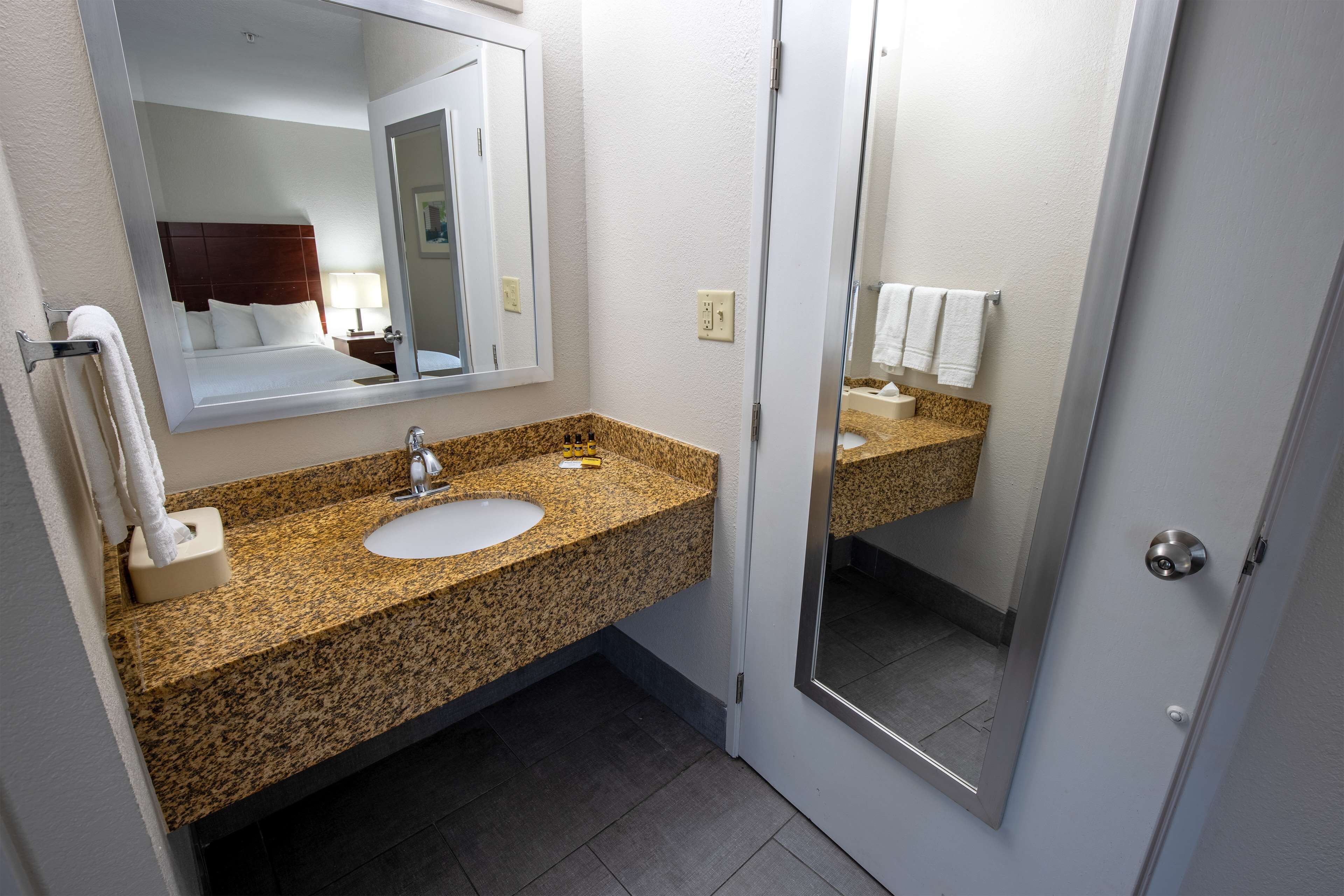Foto - Best Western Plus Vermilion River Inn & Suites