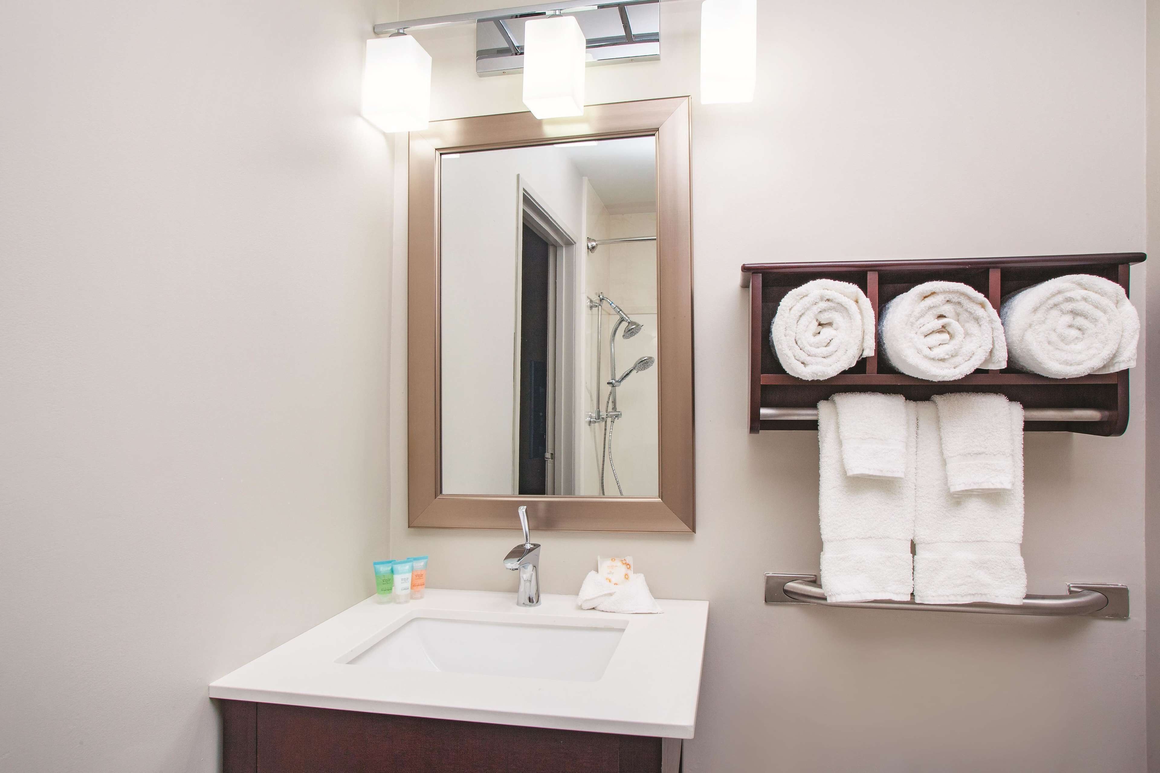 Foto - La Quinta Inn & Suites by Wyndham Rockford