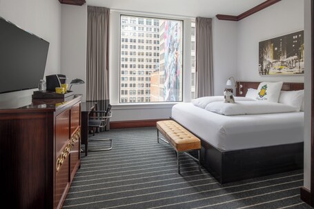 Staypineapple, An Iconic Hotel, The Loop - Image 45