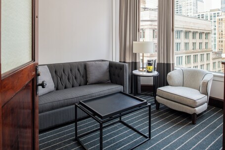 Staypineapple, An Iconic Hotel, The Loop - Image 38