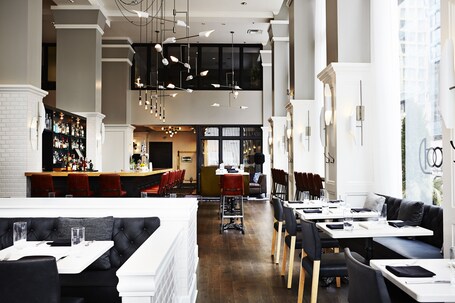 Staypineapple, An Iconic Hotel, The Loop - Image 10