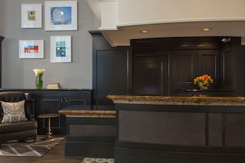 Reception area at Staypineapple, An Iconic Hotel, The Loop