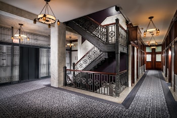 Interior detail at Staypineapple, An Iconic Hotel, The Loop