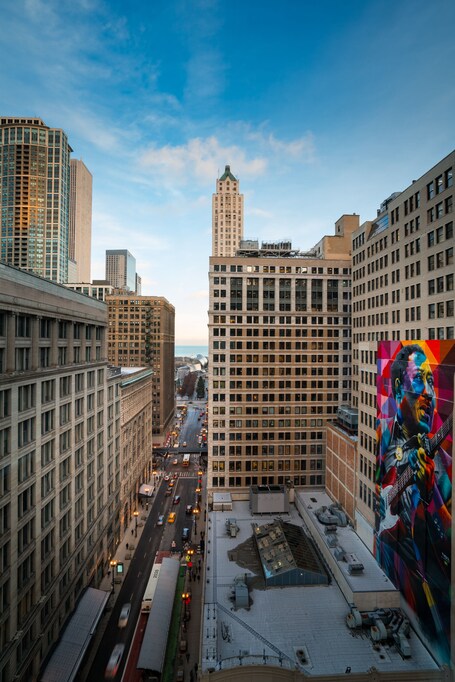 Staypineapple, An Iconic Hotel, The Loop - Image 8