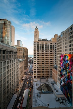 View from property looking out at Staypineapple, An Iconic Hotel, The Loop