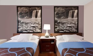 Caja de seguridad en la habitación y escritorio