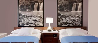 Super 8 by Wyndham Fayetteville