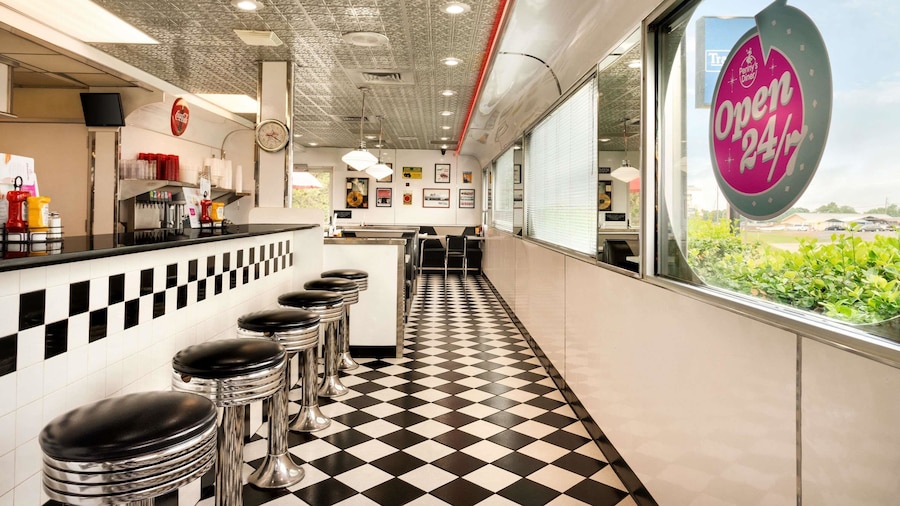 Travelodge by Wyndham Marysville