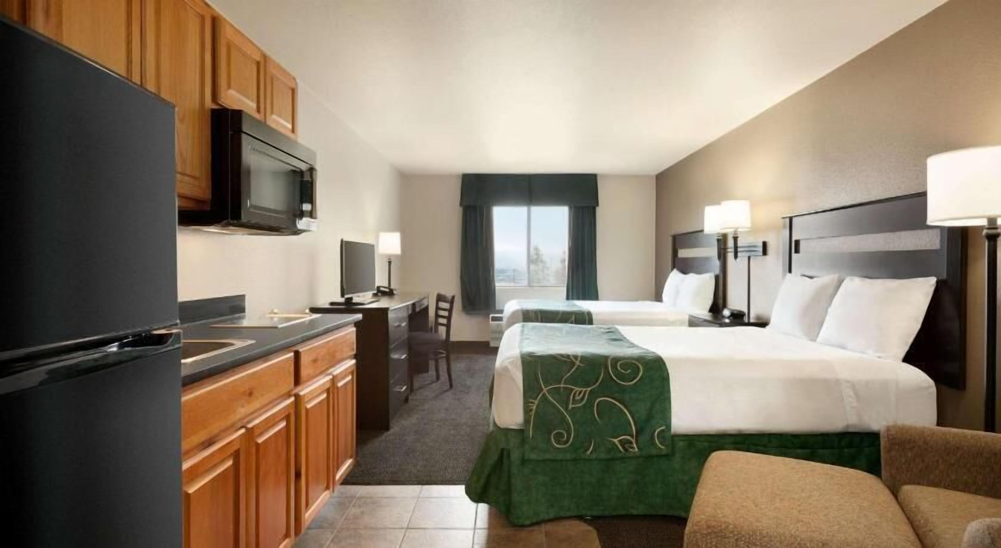 Desk, iron/ironing board, free WiFi, bed sheets