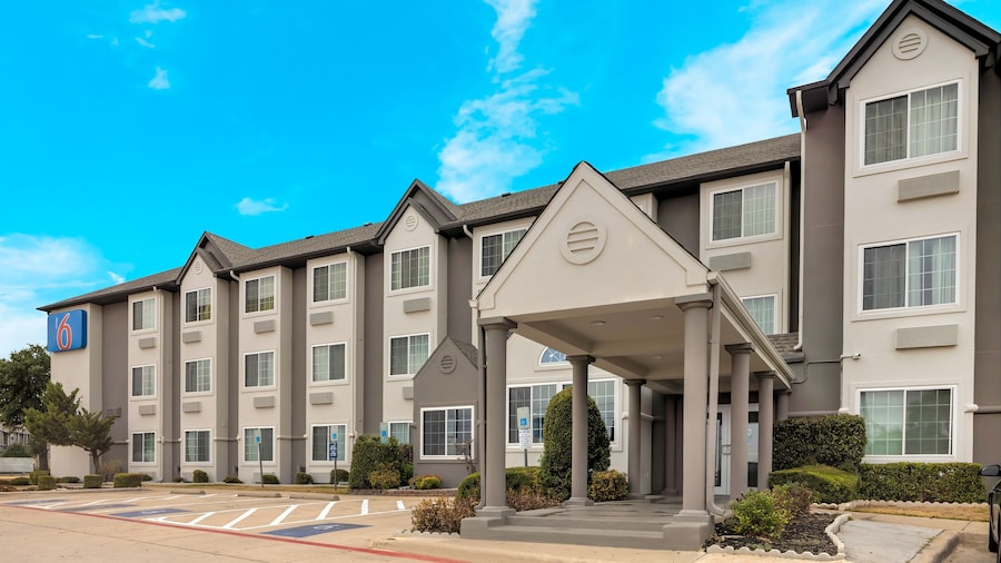 Motel 6 Fort Worth, TX - Burleson