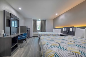 Desk, free WiFi, bed sheets - Motel 6 Fort Worth, TX - Burleson (Fort Worth)