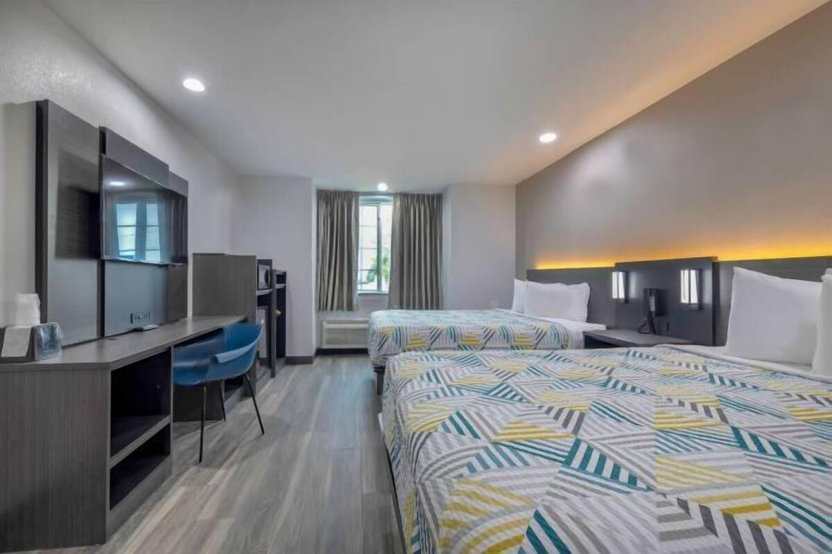 Desk, free WiFi, bed sheets