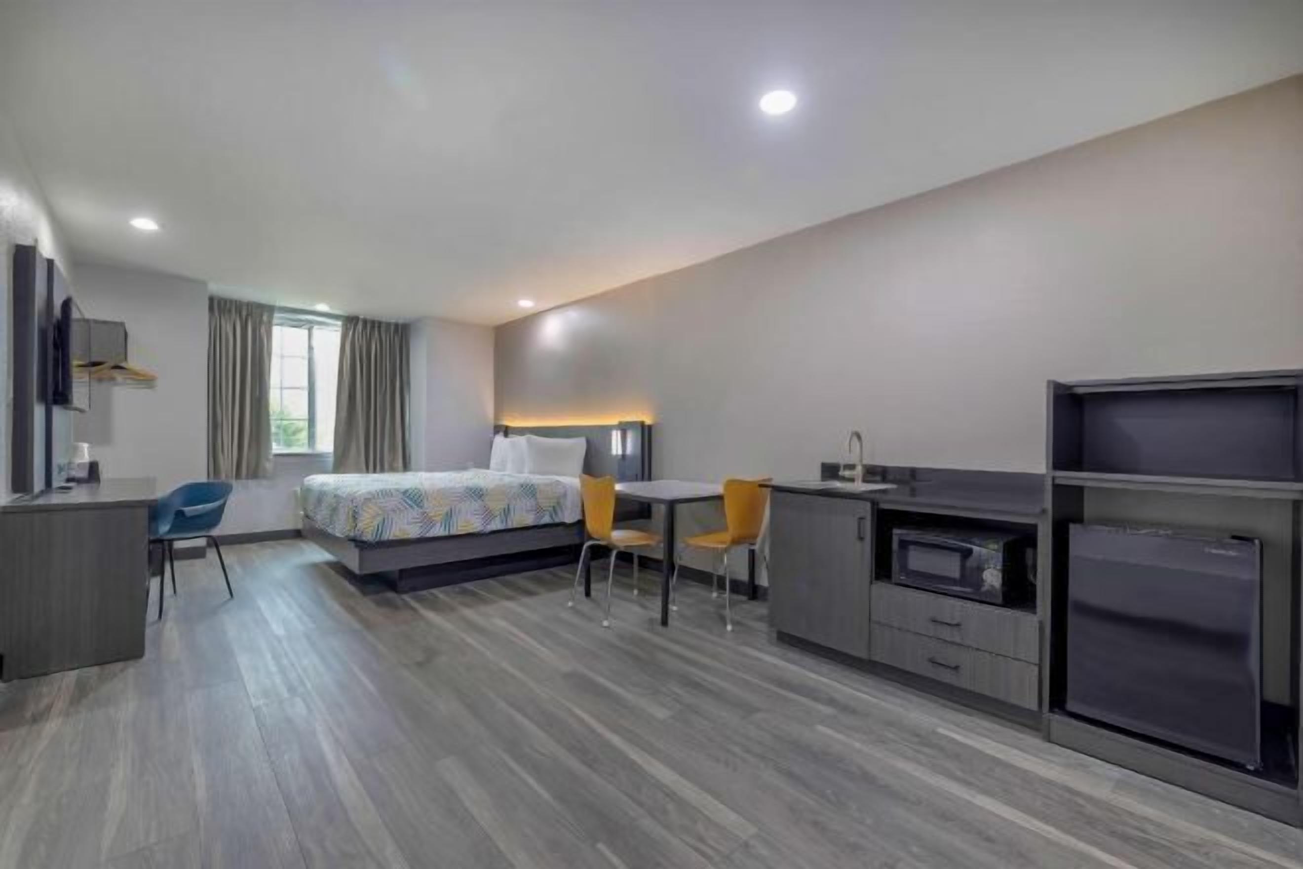 Desk, free WiFi, bed sheets