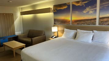 Deluxe-Zimmer, 1 King-Bett und Schlafsofa, Nichtraucher | Schreibtisch, Verdunkelungsvorhänge, Bügeleisen/Bügelbrett