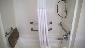 Shower kamar mandi