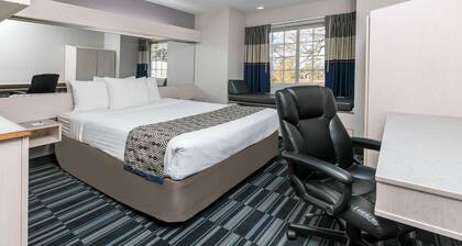 Microtel Inn & Suites by Wyndham Scott/Lafayette