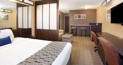 Microtel Inn & Suites by Wyndham Scott/Lafayette