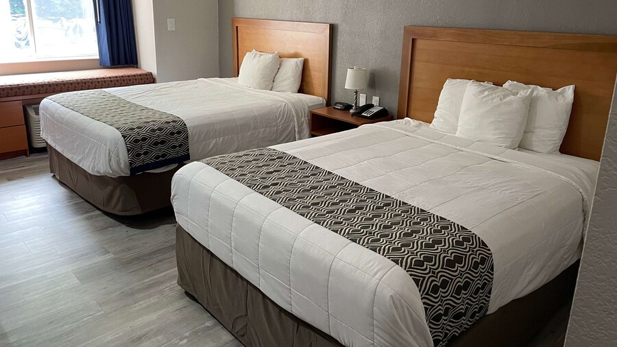 Microtel Inn by Wyndham Newport News Airport