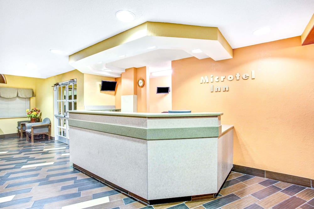 Microtel Inn by Wyndham Newport News Airport