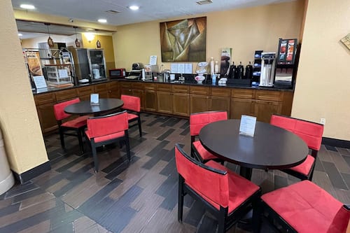 Desayuno continental incluido todos los días