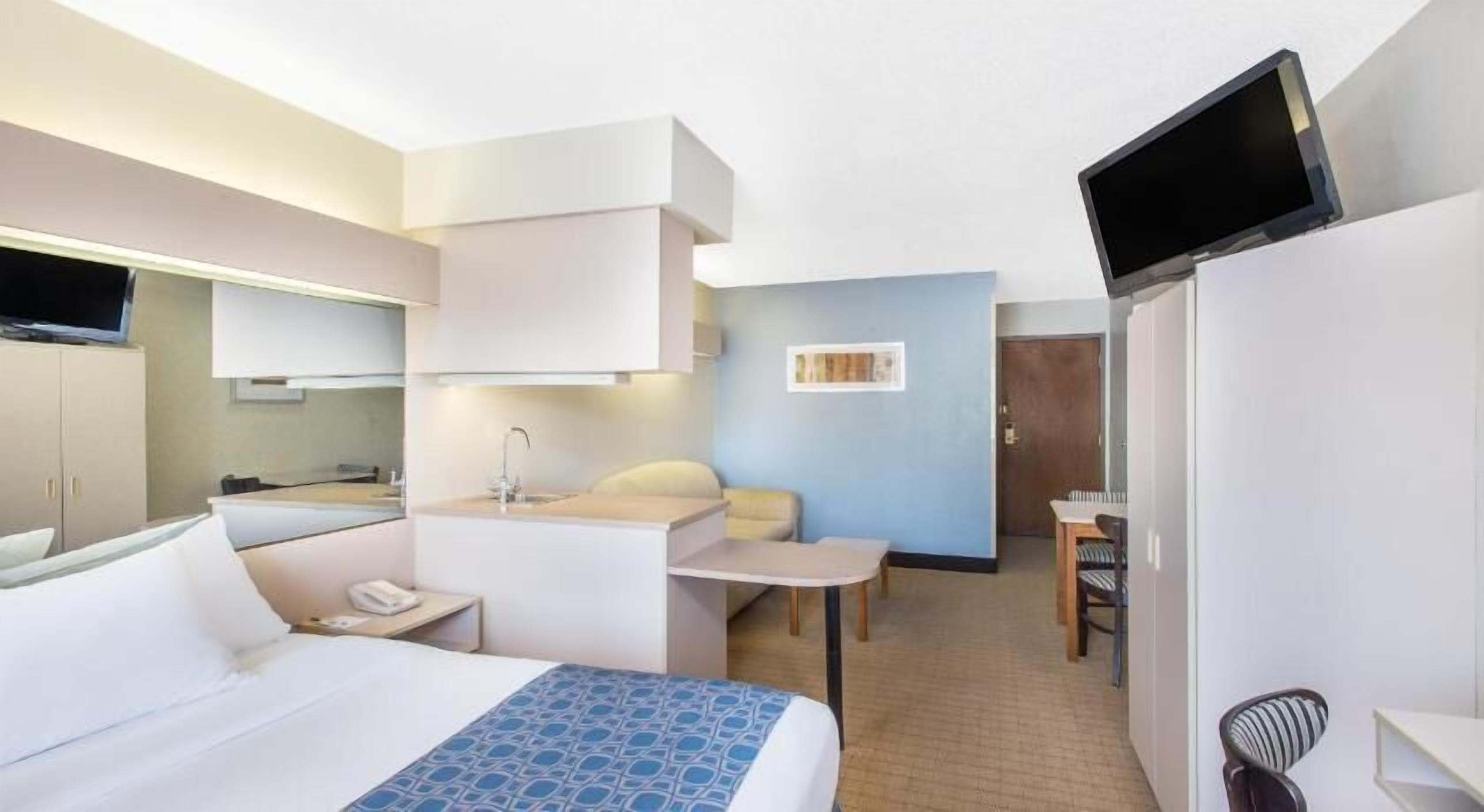 In-room safe, desk, iron/ironing board, cribs/infant beds