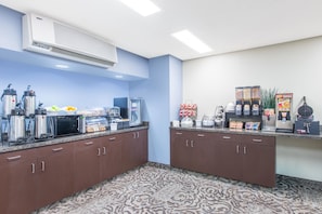 Petit déjeuner continental compris tous les jours