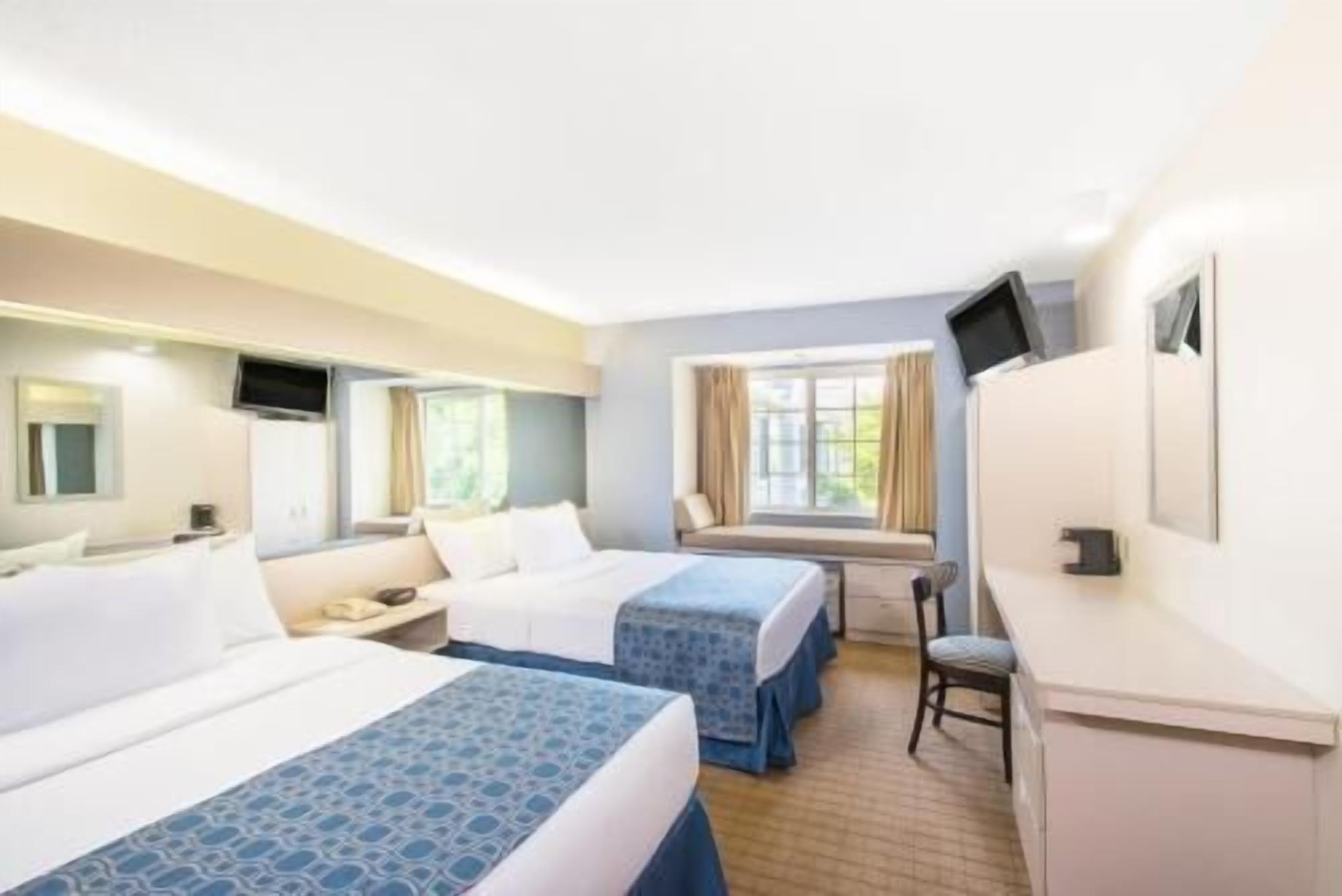 In-room safe, desk, iron/ironing board, cribs/infant beds