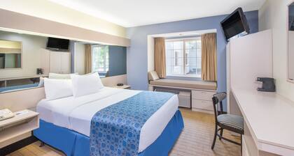 Microtel Inn & Suites by Wyndham Seneca Falls