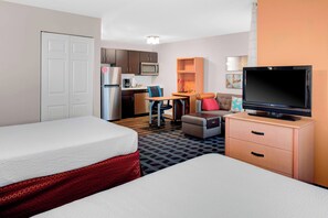 Studio, 2 Double Beds | Hypo-allergenic bedding, desk, laptop workspace, blackout drapes
