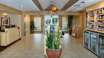 Lobby-Lounge