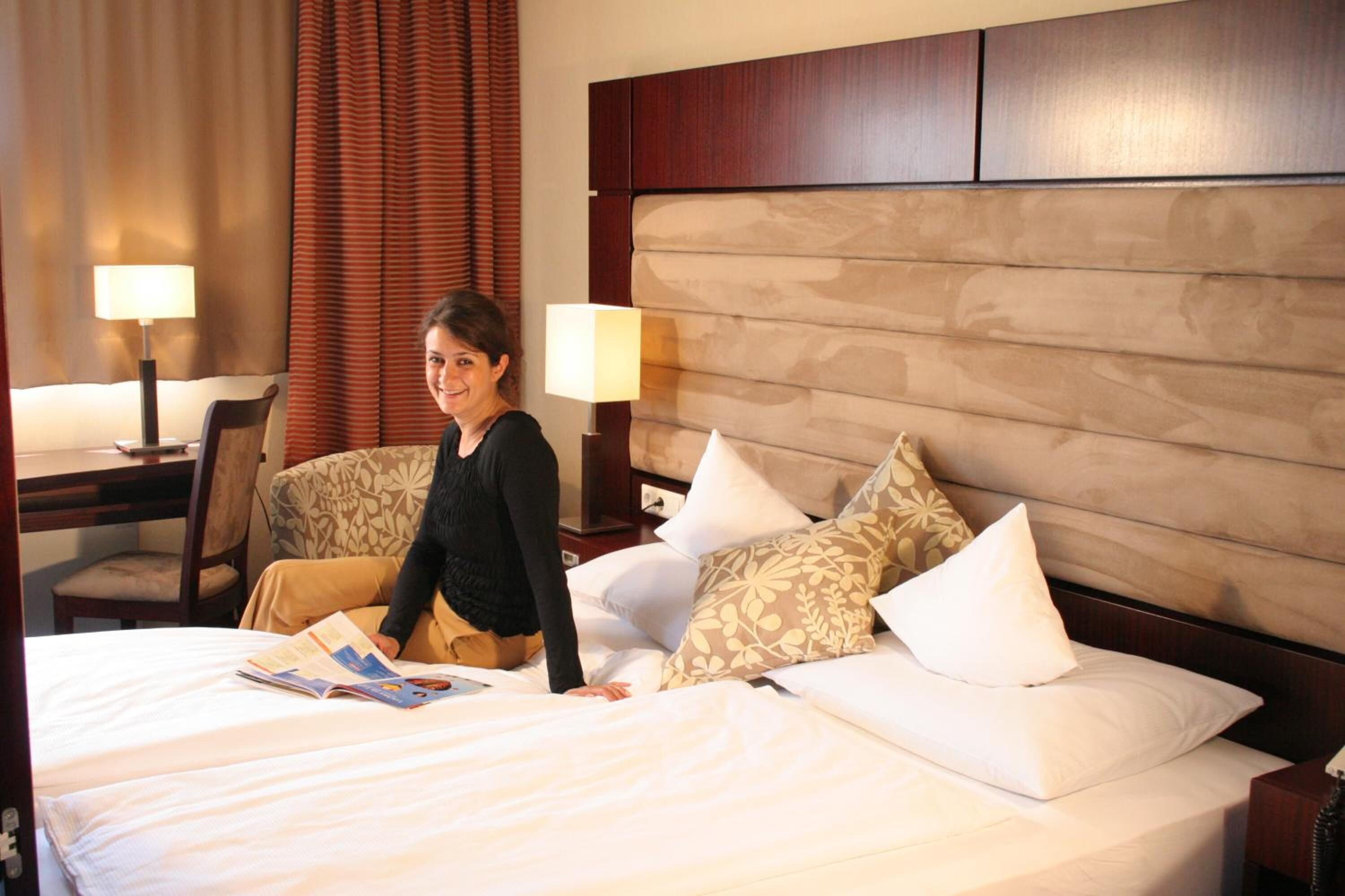 hypo-allergenic bedding, minibar, in-room safe, desk