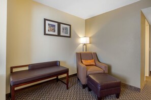 Standard Room, 1 King Bed, Non Smoking