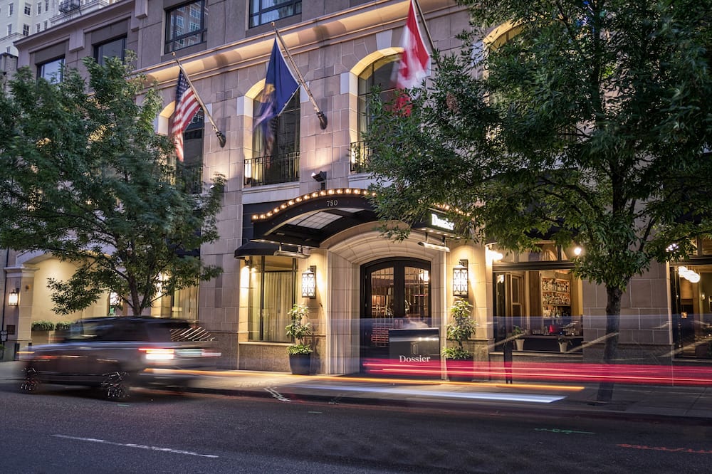 Dossier Hotel