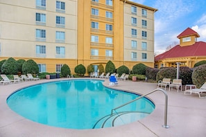 Seasonal outdoor pool, pool umbrellas, sun loungers