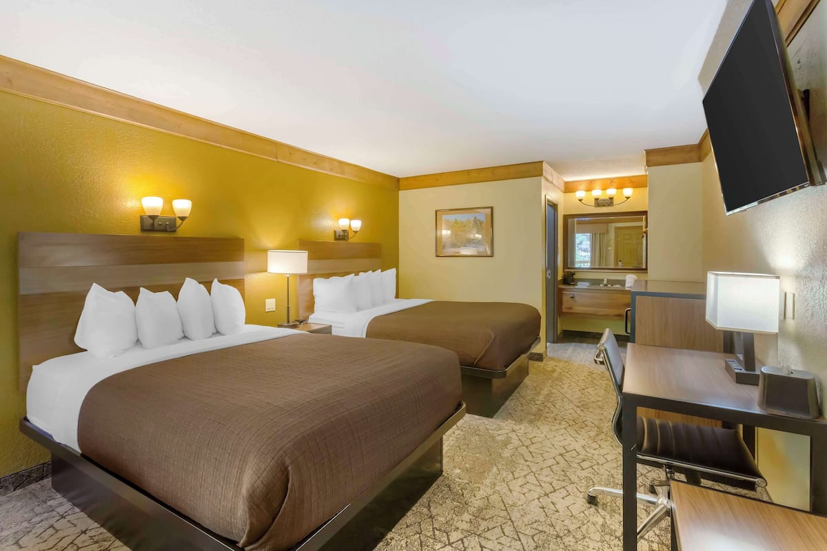 Standard Room, 2 Queen Beds, Non Smoking, Microwave | Desk, iron/ironing board, free WiFi, bed sheets