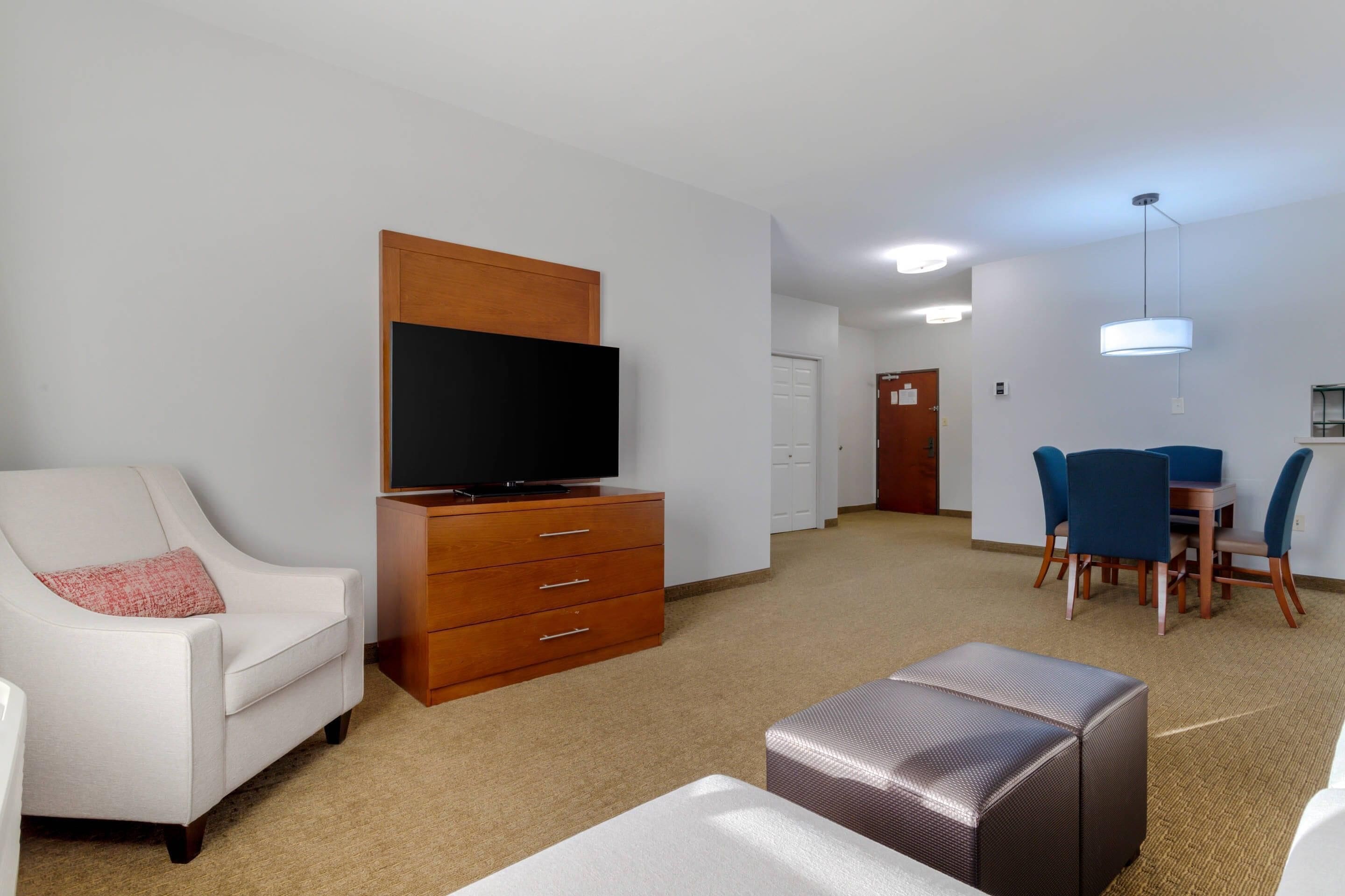 Suite, Multiple Beds, Non Smoking | In-room safe, desk, laptop workspace, blackout curtains