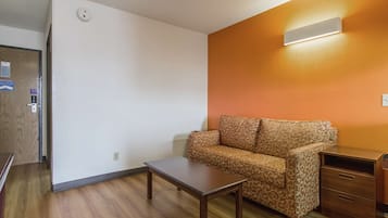 Individually furnished, desk, free WiFi, bed sheets