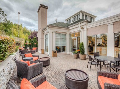 Hilton Garden Inn Shelton