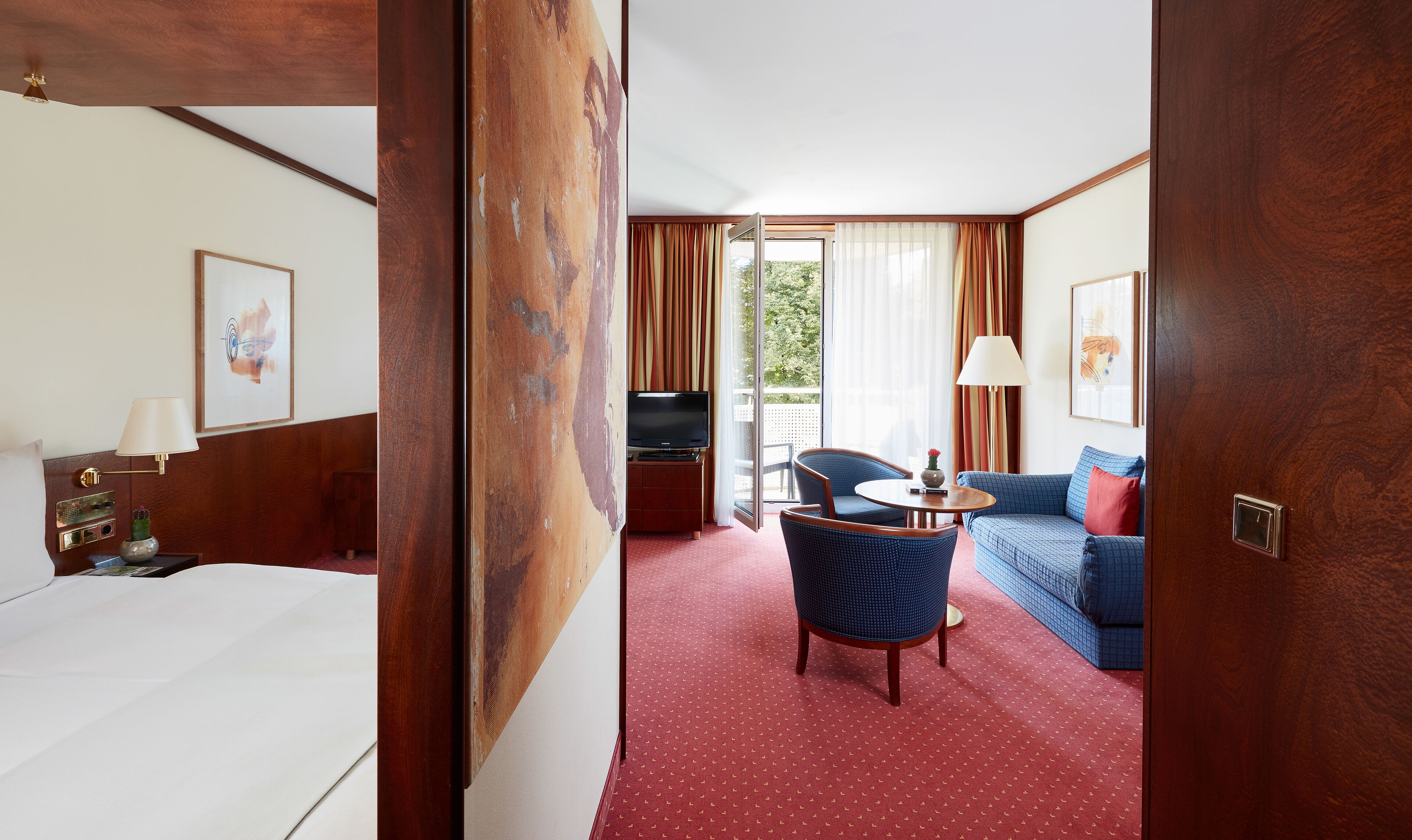 1 bedroom, premium bedding, free minibar, in-room safe