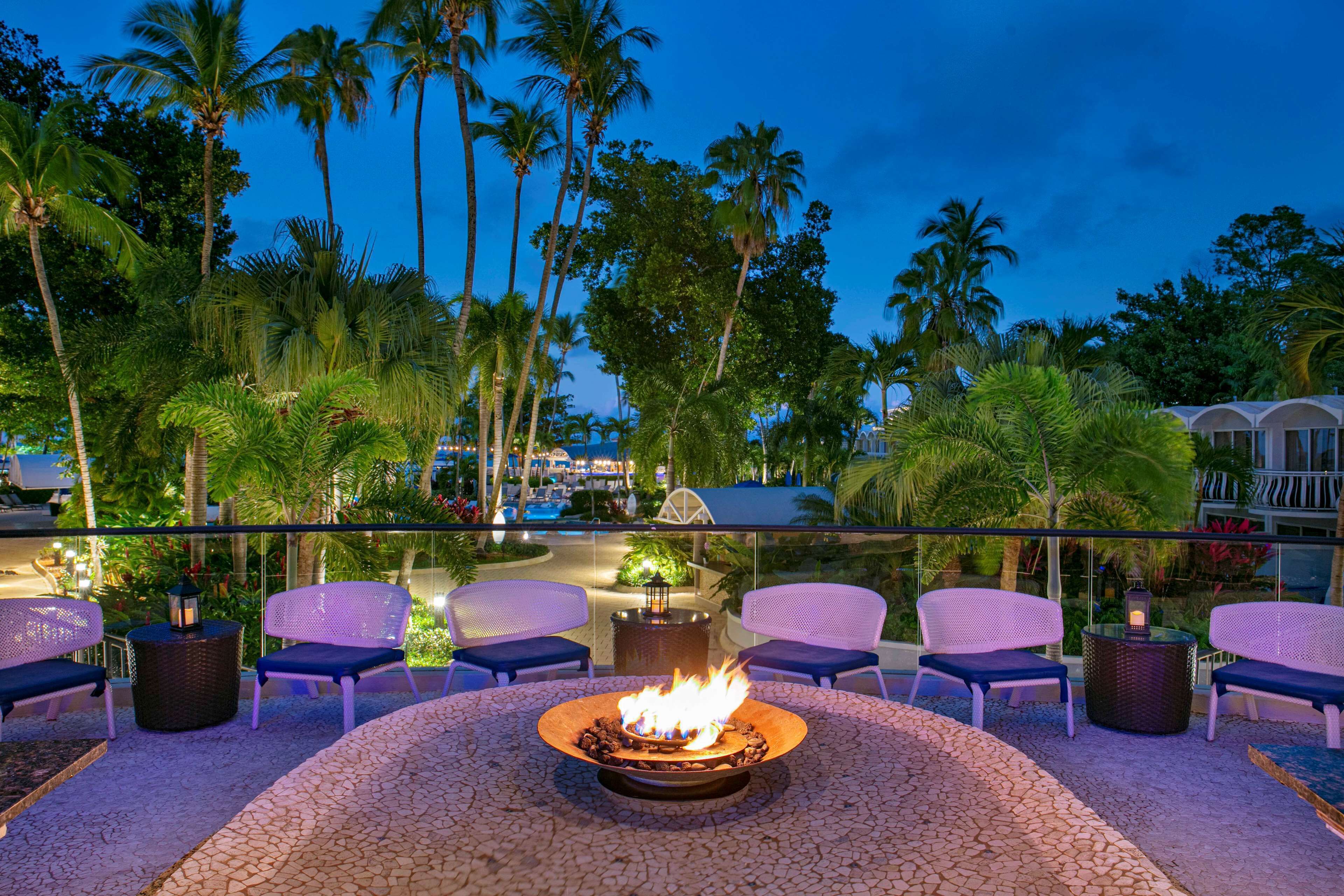 2 bars/lounges, 2 beach bars, swim-up bar, poolside bar