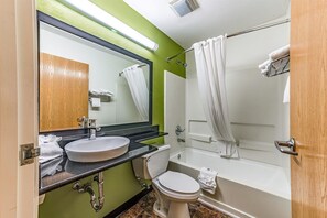 Free WiFi, bed sheets, alarm clocks - Motel 6 Charlotte, NC - University (Charlotte)