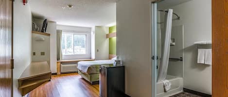 Free WiFi, bed sheets, alarm clocks