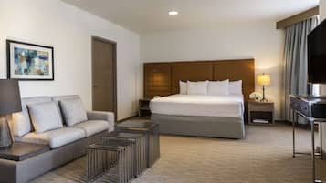 Premium bedding, in-room safe, desk, laptop workspace