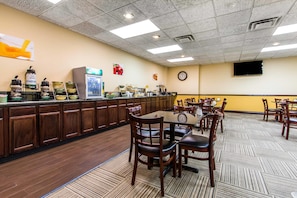 Free daily continental breakfast