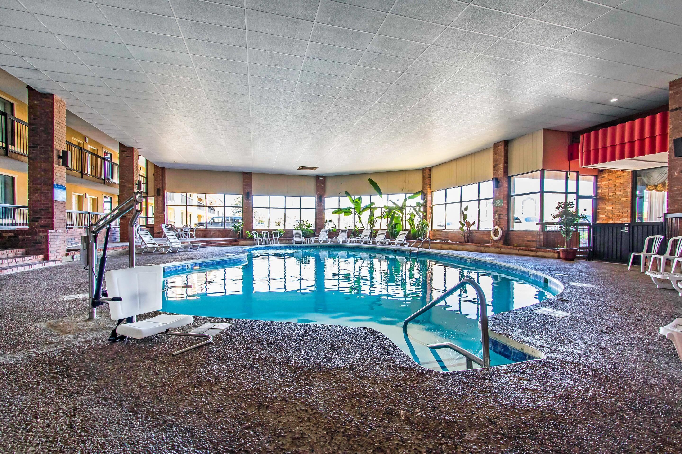 Piscine extérieure (ouverte en saison)